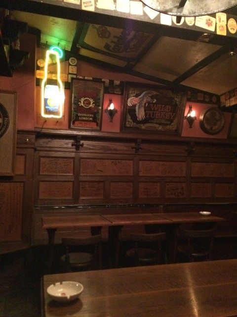 Queen’s Head　栄　